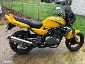vend moto kawasaki er5