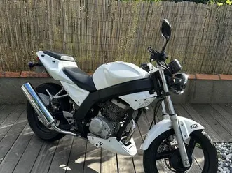 moto daelim 125 roadwim