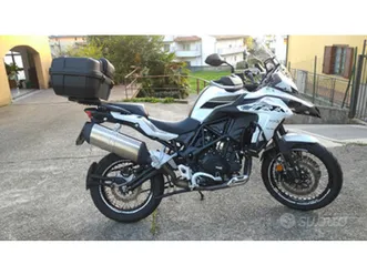 moto benelli trk 502x