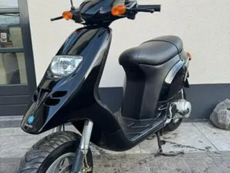 piaggio typhoon 50cc 2 takt 2002 glans zwart nieuwstaat — scooters | peugeot — marktplaats