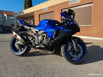 yamaha r1