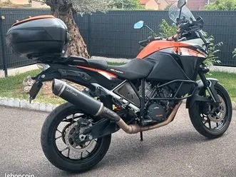 moto ktm adventure 1050