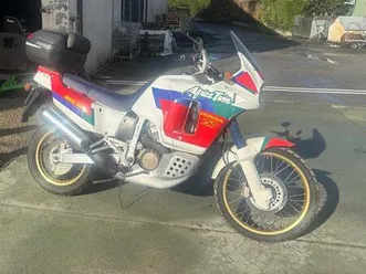 honda - africa twin 750