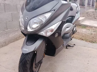 yamaha t-max →