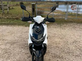 vend scooter sym