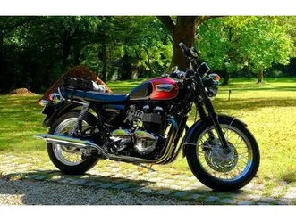 ② triumph bonneville t100
