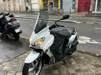 yamaha xmax 125 très propre