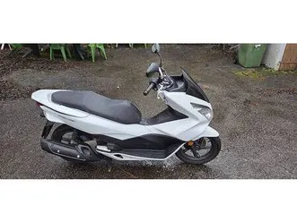 scooter honda pcx 125 cm³