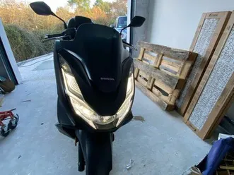 pcx honda scooter