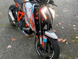 ktm super duke r