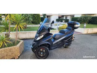 piaggio mp3 500