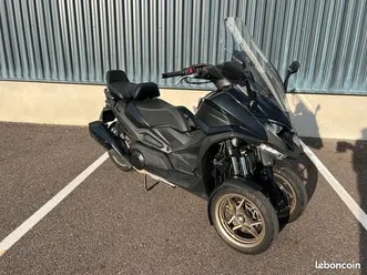 kymco cv3 – 2023 – noir – < 9 000 km – entretien 10 000 km– batterie neuve