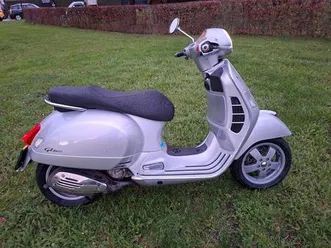 ② vespa gts 125