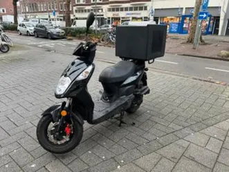 sym xpro | 2017 | bezorgbox | bezorgscooter met box delivery — scooters | sym — marktplaats