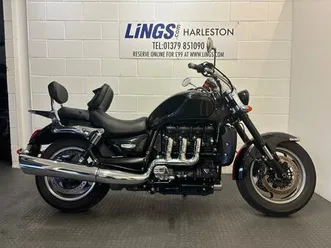 triumph rocket iii 2500 cc