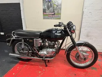 triumph tiger tr6 650 cc 1972 ( barn find )
