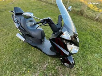 à vendre scooter daelim s2