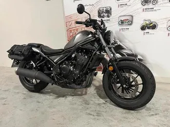 ② honda cmx500 rebel in nieuwstaat met tassenset