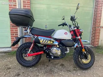 honda monkey 125 neuf et équipé
