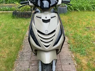 ② piaggio zip iget
