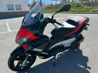aprilia - sr max 125 ie