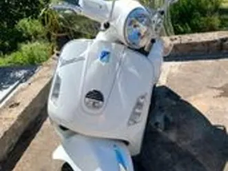 vespa gts 250