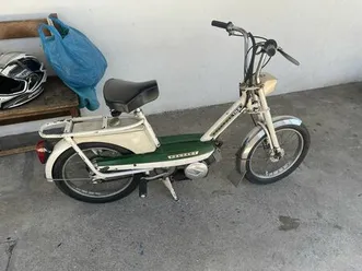 mobilete peugeot 102 aceito troca por trotinete do mesmo valor . trouxemil e torre de vilela