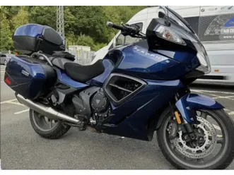 triumph trophy 1.3 →