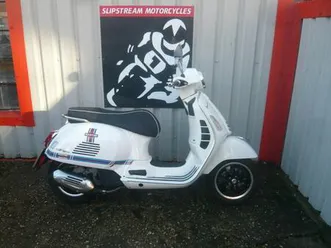 piaggio vespa gts 125 super only 634 miles 2021 learner legal scooter 50 sh n x