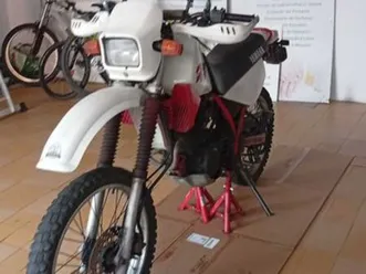 yamaha xt 350 vendo ou troco vila de cucujães