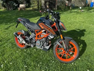 ktm duke 125 2022 für 3800€