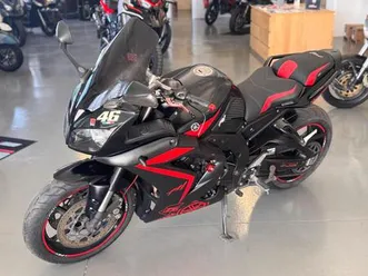 vendo yamaha fz1 fazer (2006 - 16) usata a massa (codice 9843809) - moto.it