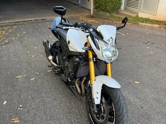 yamaha fz8
