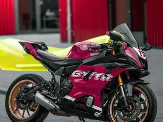 yamaha-r7-60th-anniversary