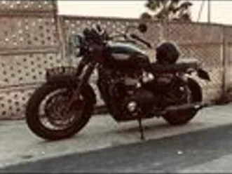 triumph t20 black