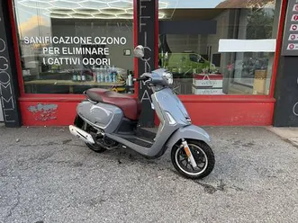 kymco like 125 ll cbs collaudato 2025! garanzia 60 mesi! canton tessin -