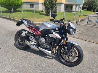 triumph street triple 765 r canton tessin -