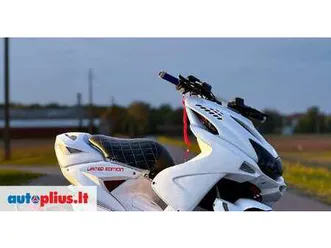 yamaha-aerox-49-cc-scooters-mopeds