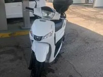 peugeot tweet 125 - 2020 bianco