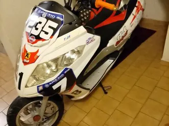vend ou échange scooter 125 sport