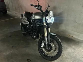 moto benelli leoncino 800t