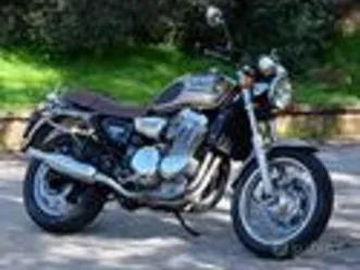triumph thunderbird 900