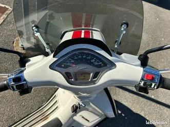 vespa sprint 125 abs