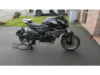 cfmoto 800nk 2024 – parfait état, 6 000 km seulement