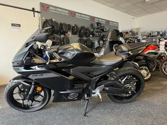 yamaha r3 *schwarz* a2*euro5+*