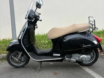 vespa 125 gts