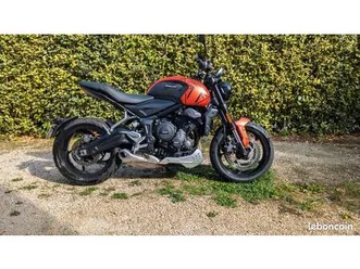 triumph trident orange garantie