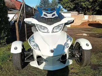 can-am spyder rt