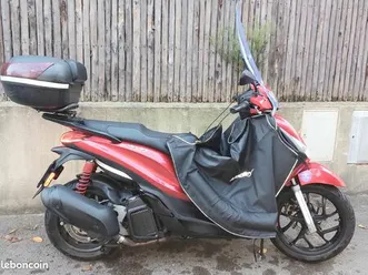 scooter piaggio medley 125 cm³ – 1800 km - equipment hiver - quasi neuf
