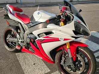 yamaha r1 (shifter up/down)